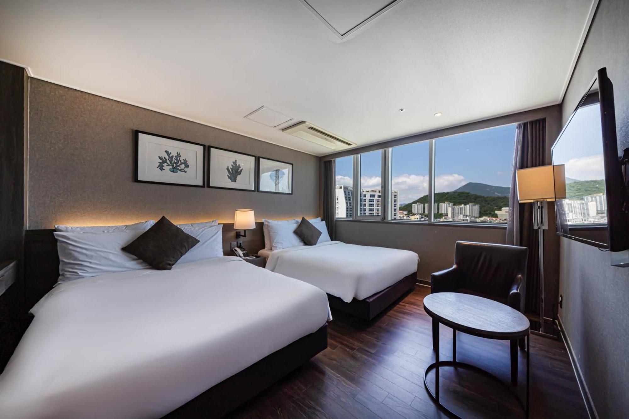Kent Hotel Gwangalli by Kensington Busan Bagian luar foto